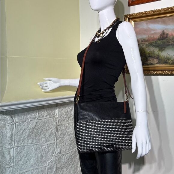 Fossil Fiona Vegan Leather Printed Large Crossbody Bag - Black/White - Picture 2 of 16